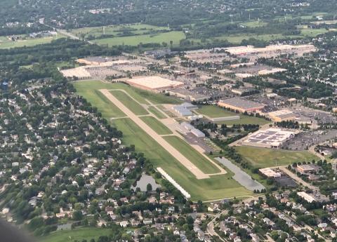 aerial photo of 1C5 Bolingbrook from ~1nm SSW