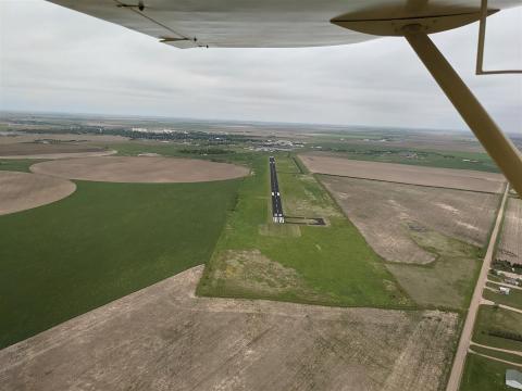 HEQ - Holyoke Airport