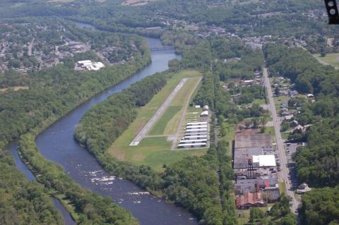 Slatington Airport - 69N Runway 19 end