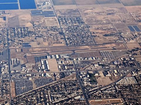 Bakersfield Municipal Airport L45