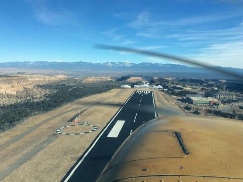 Departing Los Alamos (KLAM)