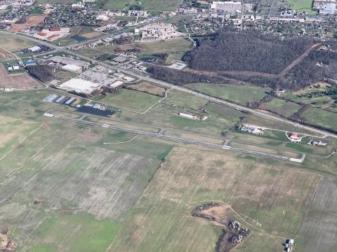 aerial photo of KEKQ Wayne Co. (KY) airport from 1 nm NW