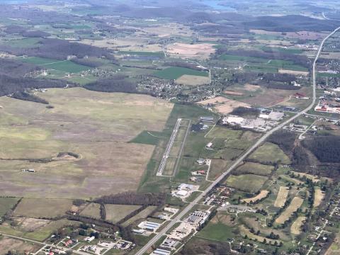 Aerial photo of KEKQ (Wayne Co.) airport from ~1nm S. @ 4500'