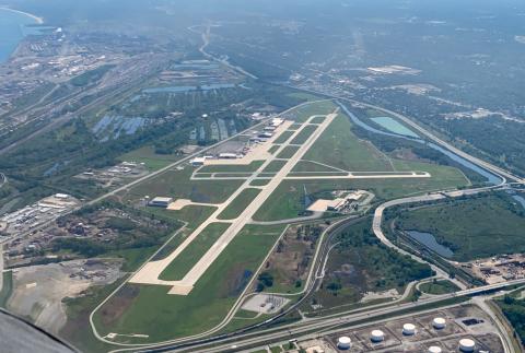 aerial pic of KGYY Rwy 12 from W