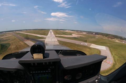  Niagara Falls International Airport RWY 28R