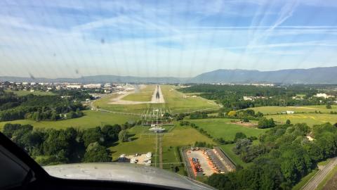 ESGG final approach ILS RWY21