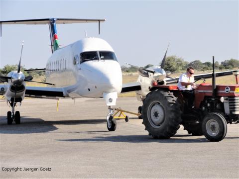 Ondangwa Airport Namibia - Taxi