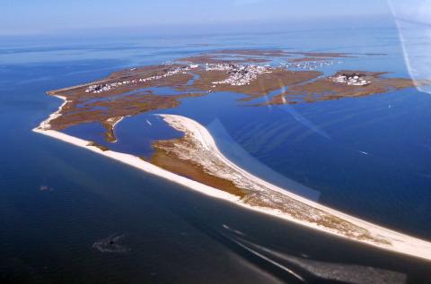 TGI - Tangier Island Airport (40277)